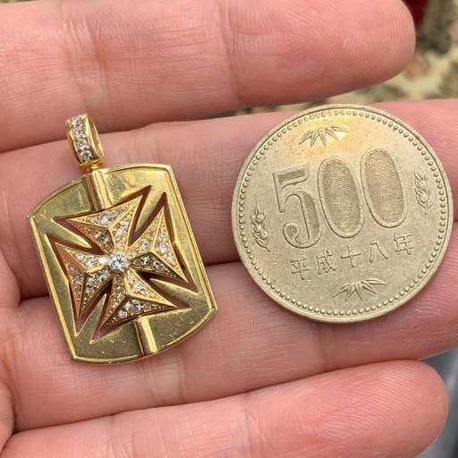 K18 クロスダイヤ　ペンダント　6.6g ゆきざき　グランクロワ　回転式