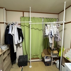 突っ張り式ハンガーラック