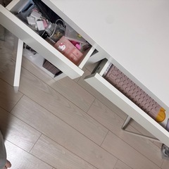 IKEAミッケ机の画像