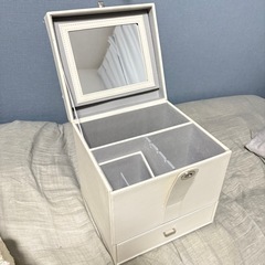 コスメボックス　ミラー付き
の画像