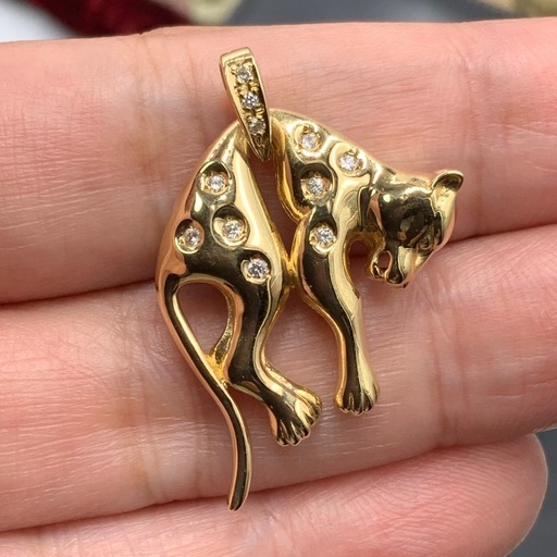 K18 パンサー　ペンダント　ダイヤ　トップ　6.2g 0.09ct