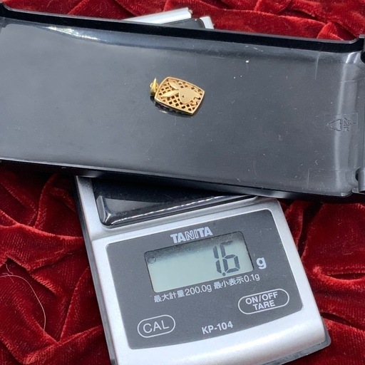 K18 プレイボーイモチーフ　ペンダント　1.6g