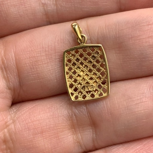 K18 プレイボーイモチーフ　ペンダント　1.6g