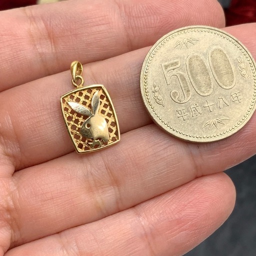 K18 プレイボーイモチーフ　ペンダント　1.6g