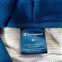 Champion　パーカー　サイズMの画像