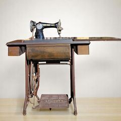 昭和レトロ　SUN-STAR　足踏みミシンの画像