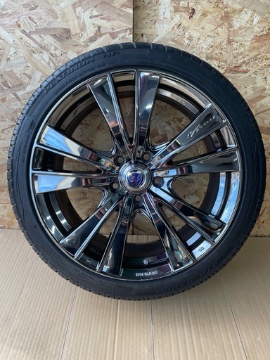 美品 RAYS レイズ VERSUS 
ヴェルサス 114.3 18inch
