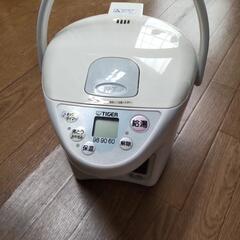 中古  TAGER  電気ポット