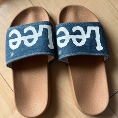 Leeサンダル