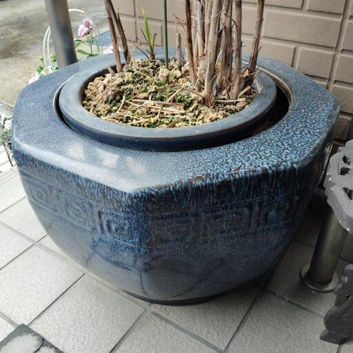 昭和レトロ 海鼠釉 火鉢 陶器鉢 金魚鉢 植木鉢 睡蓮鉢めだか鉢 昭和レトロ 海鼠釉 火鉢 陶器鉢 金魚鉢 植木鉢 睡蓮鉢めだか鉢