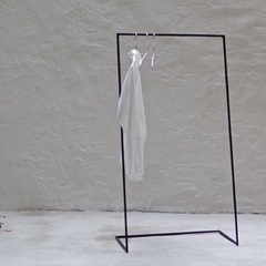 FLYMEe IRON HANGER RACK SS
