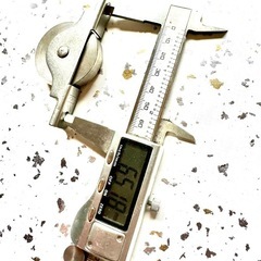 未使用 ミツビシ 18-8ステンレス 戸車 42mm 袖 13mm 角レール用 6個 引き戸 建具 玄関 扉 (2個マルハ 35mm付) 全8個セットの画像