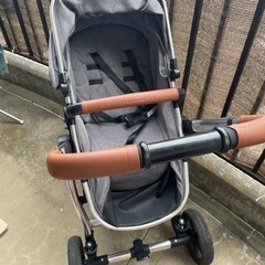 Panorama XT ベビーカーの画像