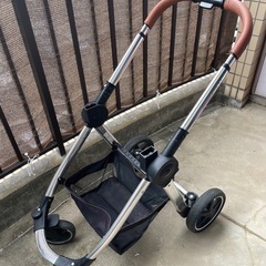 Panorama XT ベビーカーの画像