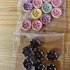 ボタンまとめ売りの画像