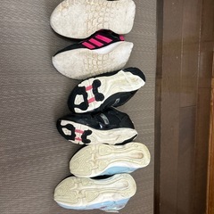子どもシューズ0円の画像