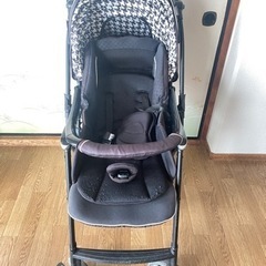 セットベビーカー と ベビーラックの画像