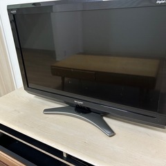 【期間限定出品！格安】TV、SHARP、AQUOSの画像