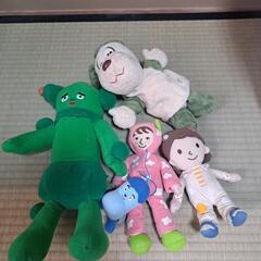 　【取引中】キャラクターのぬいぐるみ
