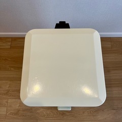 ⭐︎引取り限定⭐︎ ペダル式 ゴミ箱 30L スチール製 ゆっくり閉まるタイプ レトロデザイン オフホワイトの画像
