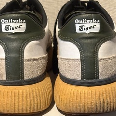 アシックス、オニツカタイガー、人気カラーの画像