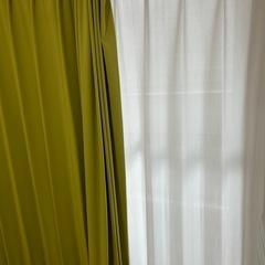 カーテンの画像