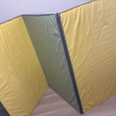 【決まりました】【IKEA】折りたたみ式ジムマット