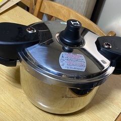 ワンダーシェフ　両手圧力鍋5.5Lの画像