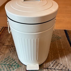 フタ付きバケツ型ボックス