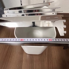 ロイヤル 棚柱 1200 チャンネルサポート ブラケットの画像