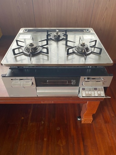 ビルトインガスコンロ　ガラストップ