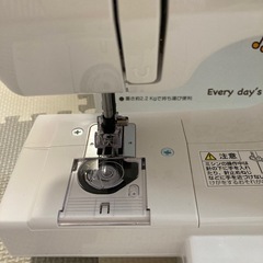 ジャノメ(JANOME) サンリオ ポムポムプリン 電動ミシン PN-20の画像