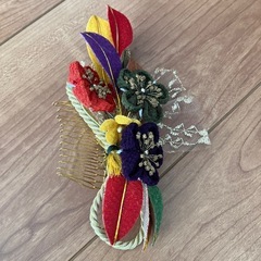 多色刺繍花の和風髪飾りの画像