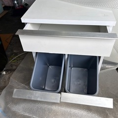 収納　ゴミ箱収納