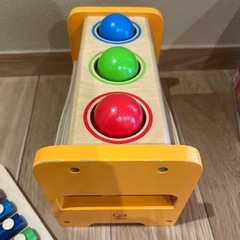 Hape パウンドアンドタップベンチ ぽっとん落とし　鉄琴　の画像