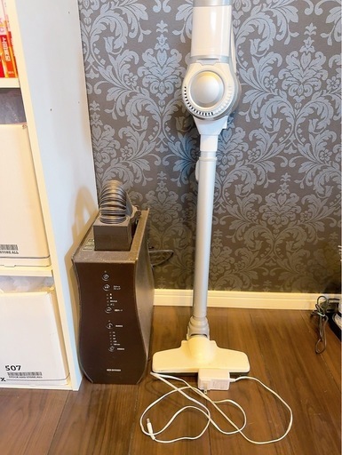 掃除機 白い