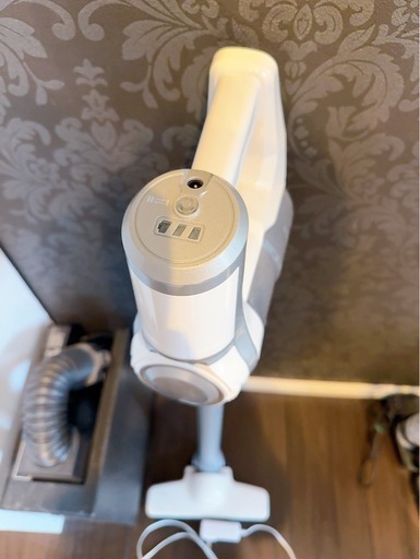 掃除機 白い