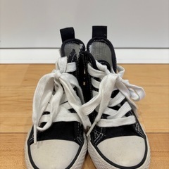 converse風の靴の画像