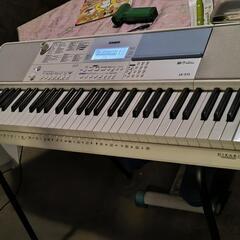 電子ピアノ