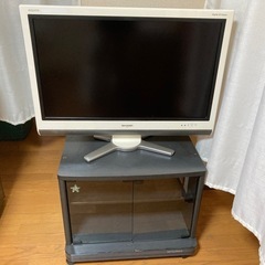 テレビ　32型