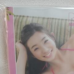 ◆新品未使用◆非売品 足立梨花 BOMB Card トレーディングカード専用バインダー ★激レアの画像