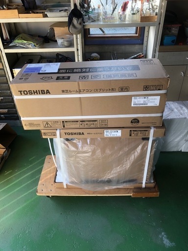 東芝、六畳用エアコン（工事費付き）