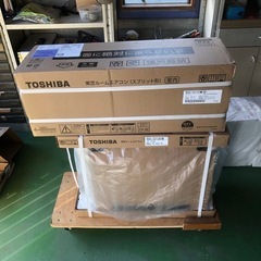 東芝、六畳用エアコン（工事費付き）
