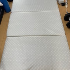 セミダブル　マットレス、掛け布団、敷布団の画像