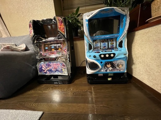 今週木曜日まで2台同時購入で1万円割引　写真の左Sノーゲーム・ノーライフKG