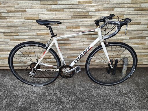中古GIANT ジャイアントロードバイク 2×8段変速 500MM 軽整備 中古GIANT ジャイアントロードバイク 2×8段変速 500MM 軽整備