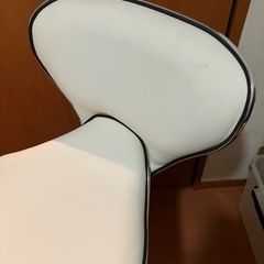 ハイチェア 2脚あります！の画像