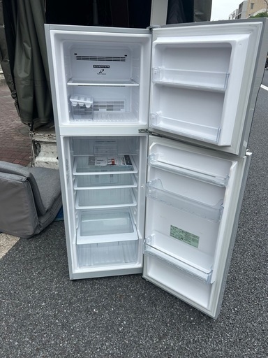 日立　HITACHI 2ドアデカ　2016年製！