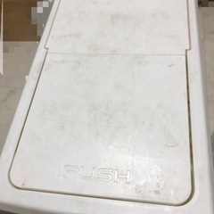 ゴミ箱の画像