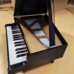 KAWAI　トイピアノ　グランドピアノ ブラック の画像